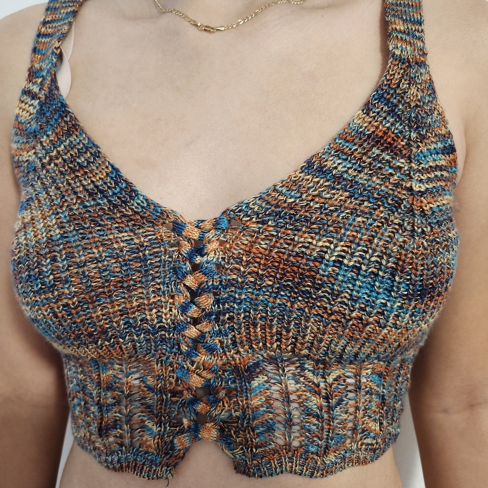 Small women's crop top